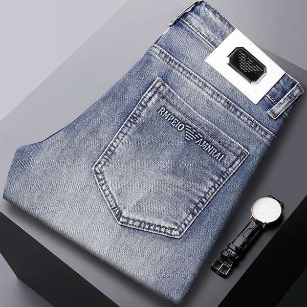 ブランドジーンズ正面デザイン